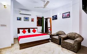 Roomshala 159 Hauz Khas Inn